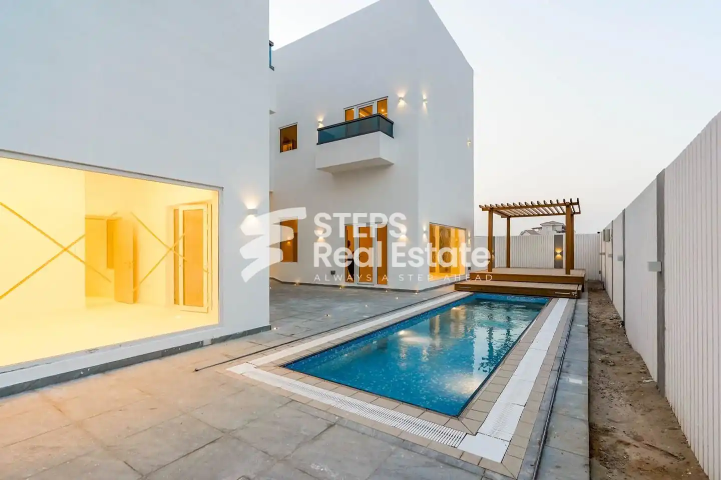 Luxurious 8-BHK Smart Villa
